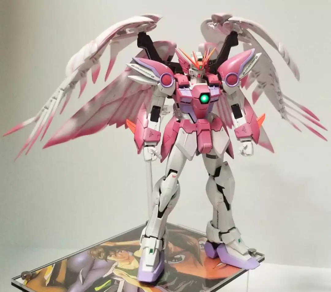 佳作:女性高达迷定制版粉嫩掉毛