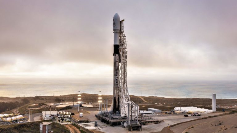 (转载翻译)spacex的火箭助推器向西运输,这是一年多来