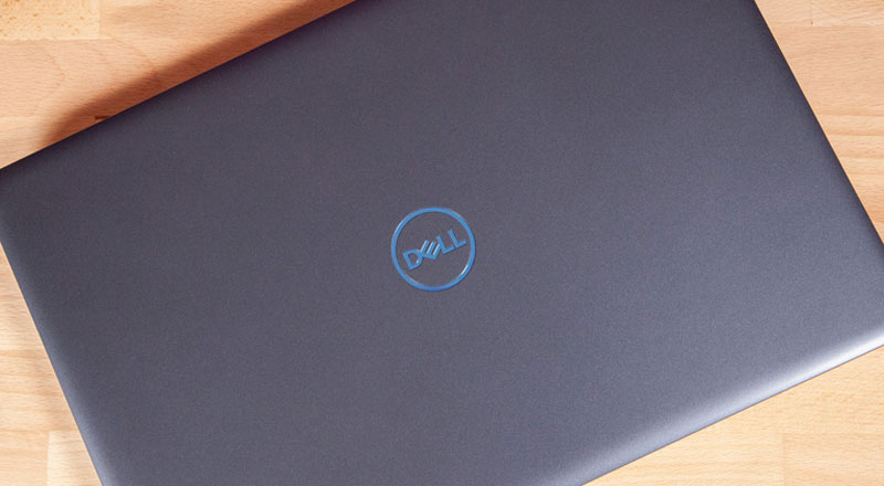 外观 戴尔g3,是一款游戏笔记本电脑,重2.46kg,厚24.5m..