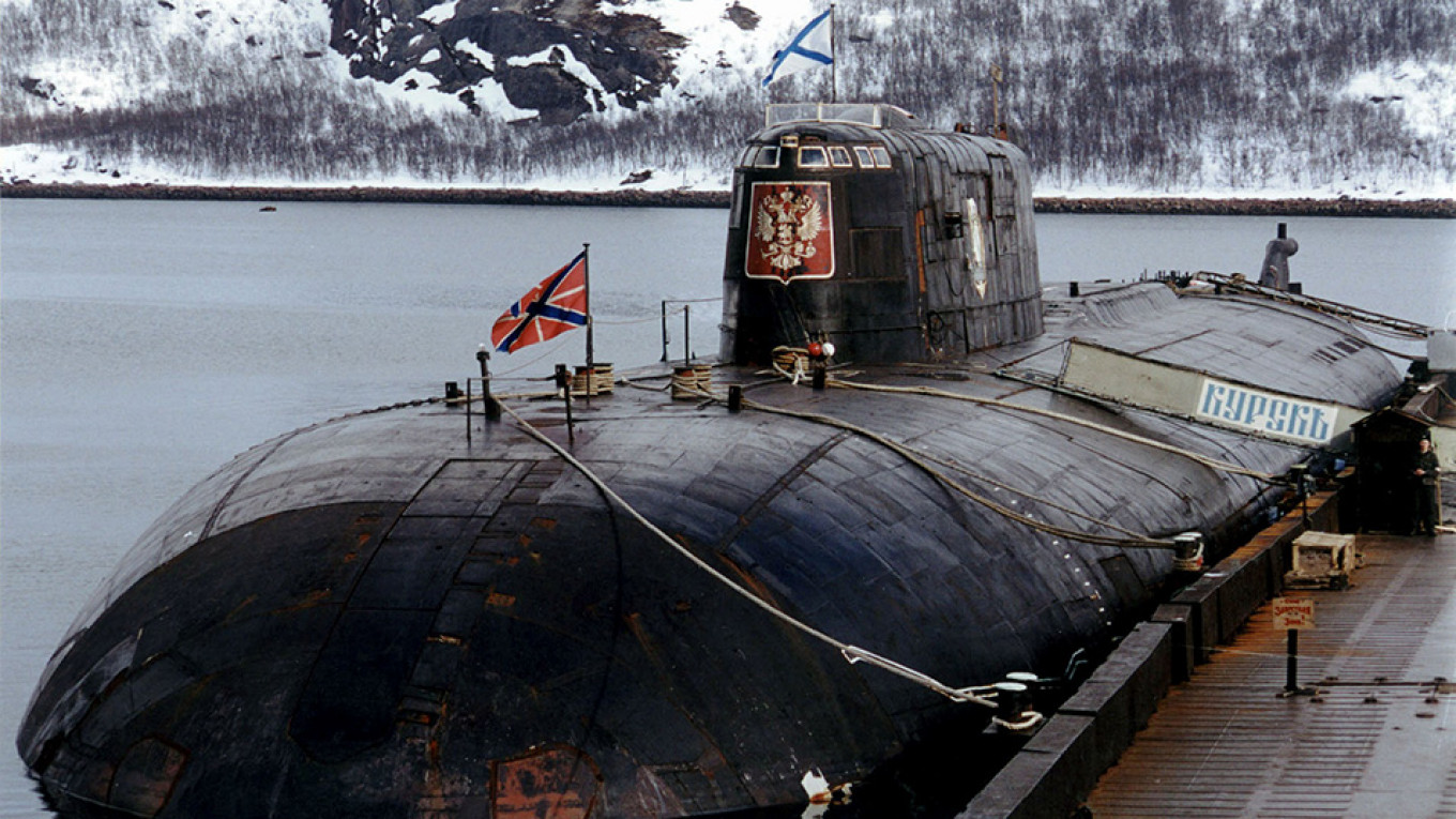 而早在1954年,英国也有一艘潜艇毁于过氧化氢爆炸.因
