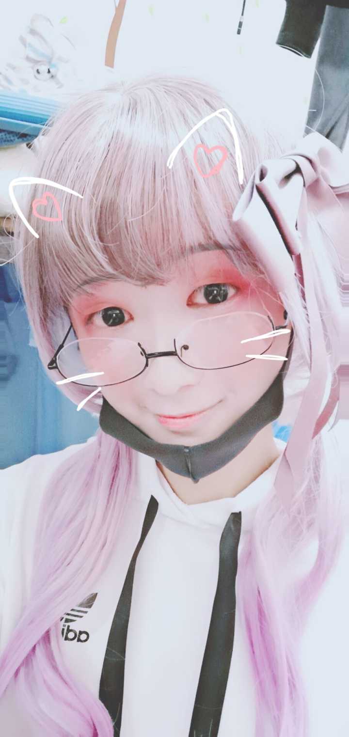 颜值59分的男孩子,你们喜欢(一个小女生的高马尾头像男孩图片