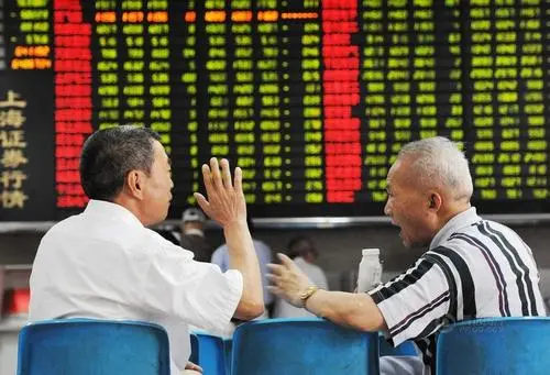 证券投资，资金从托管银行转入转出证券帐户，会扣手续费吗？