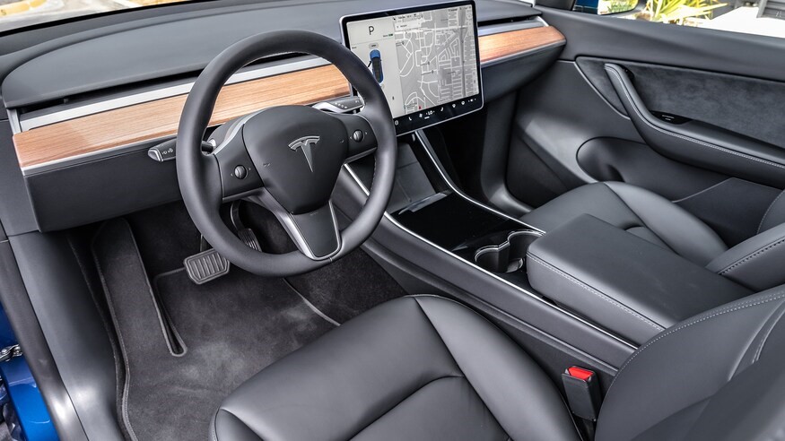 特斯拉的新型电动跨界车y型车内部比model 3 xl更宽敞