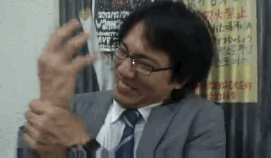 伊贺栗令人的龙套时期与主角时期的对比