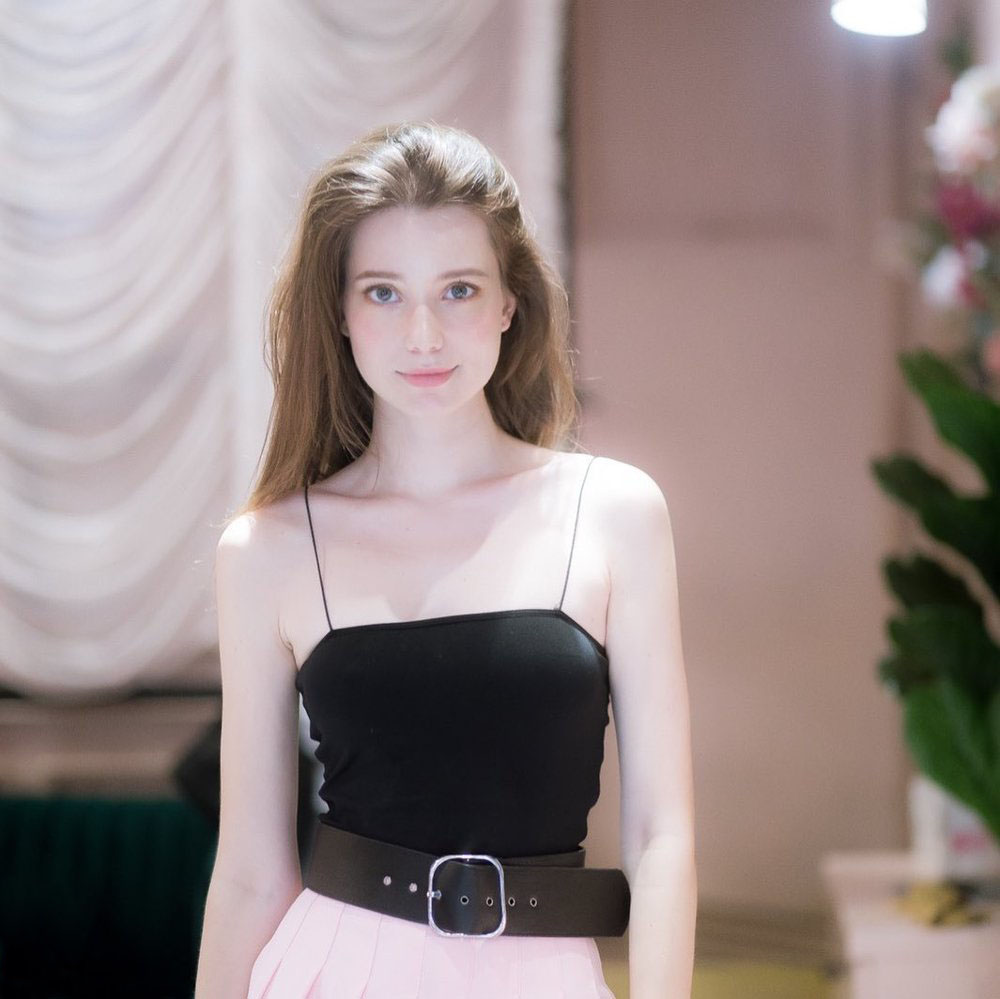 俄罗斯超高颜值模特@anastasia cebulska,会说中文!