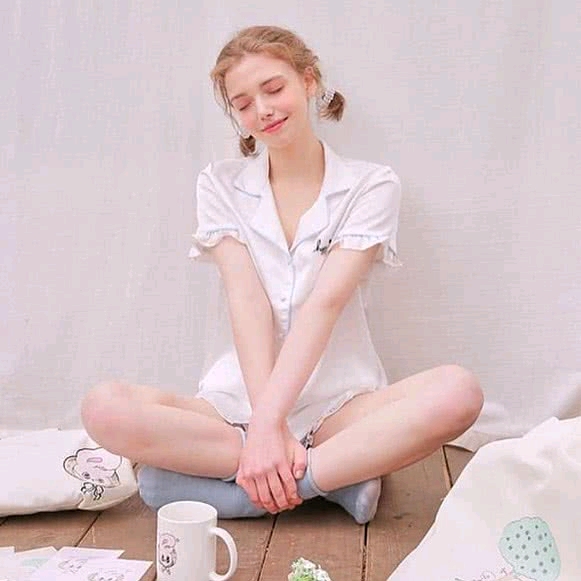 最近在ins爆红的仙女模特小姐姐chloe的照片合集
