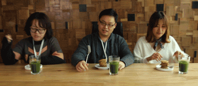 吃柚子时候的笑容,大概是三天内小k探员笑得最灿烂的时候了. p.m.