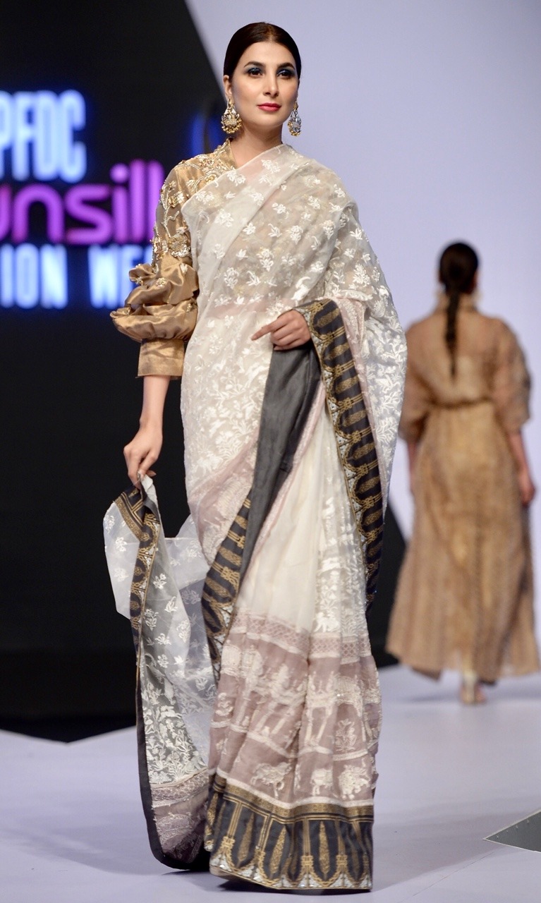 假如你也喜欢巴基斯坦服饰推荐一个tumblr博主highfashionpakistan