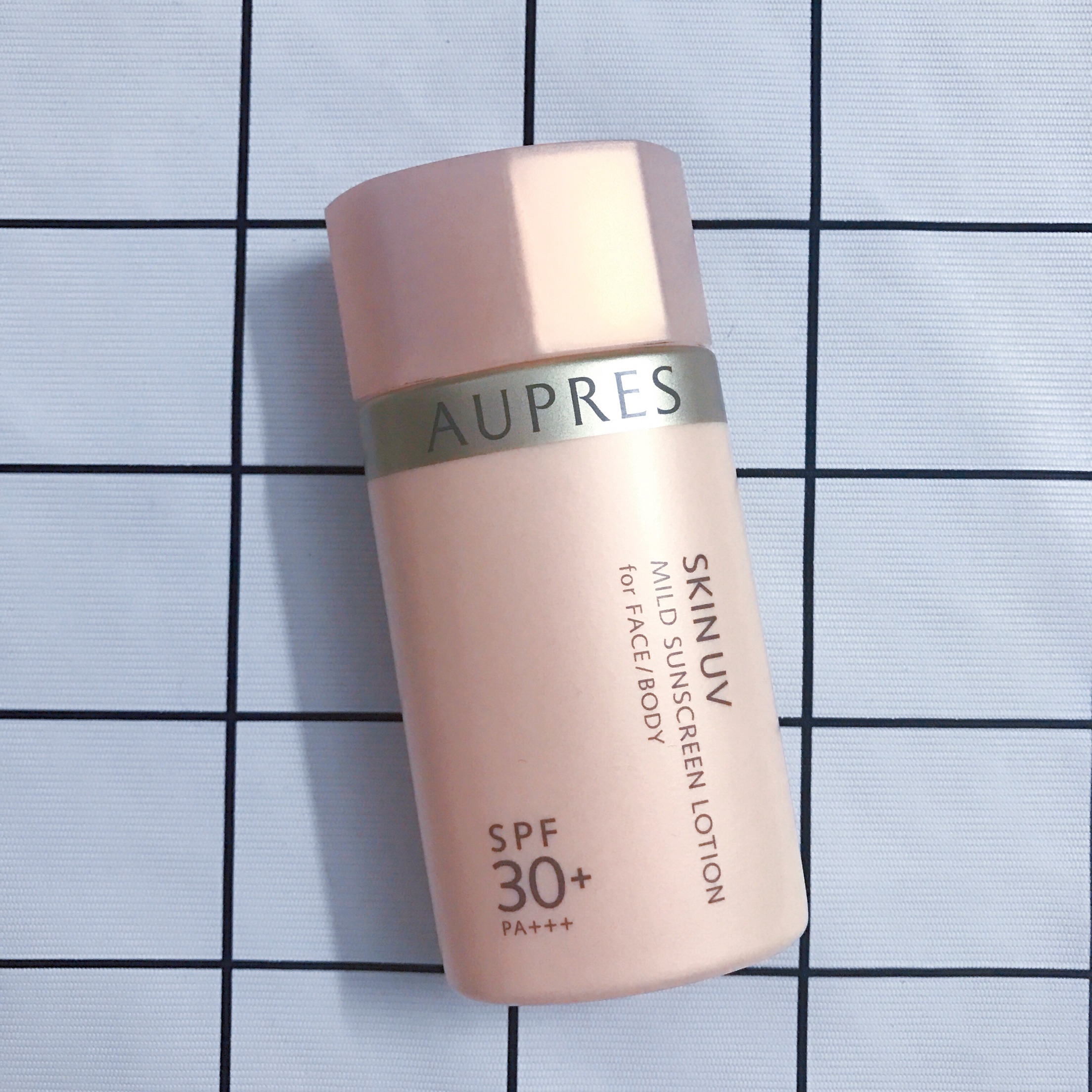 粉底液怎么用才能不会蹭掉 6a32587a7529432e63ca5f921824ff5fdd20ca32.jpg