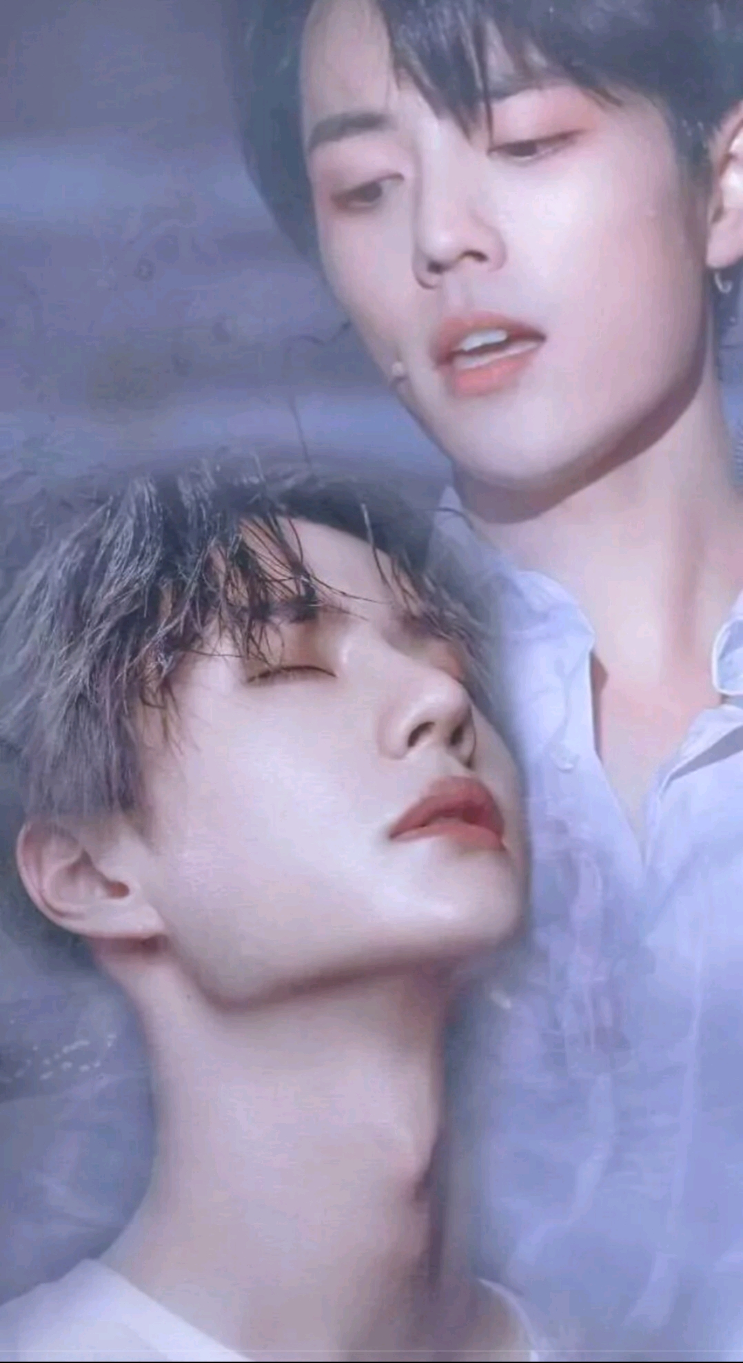 肖战王一博合照时的动作,网友:真爱!