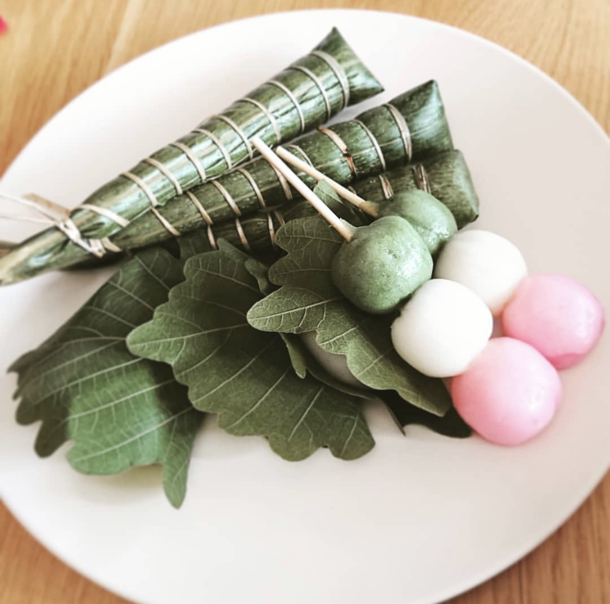 搭配各种日式甜点和食料理的日本粽子