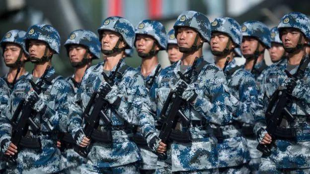 解放军的新式头盔为什么和美军一样?赤裸裸的山寨吗?