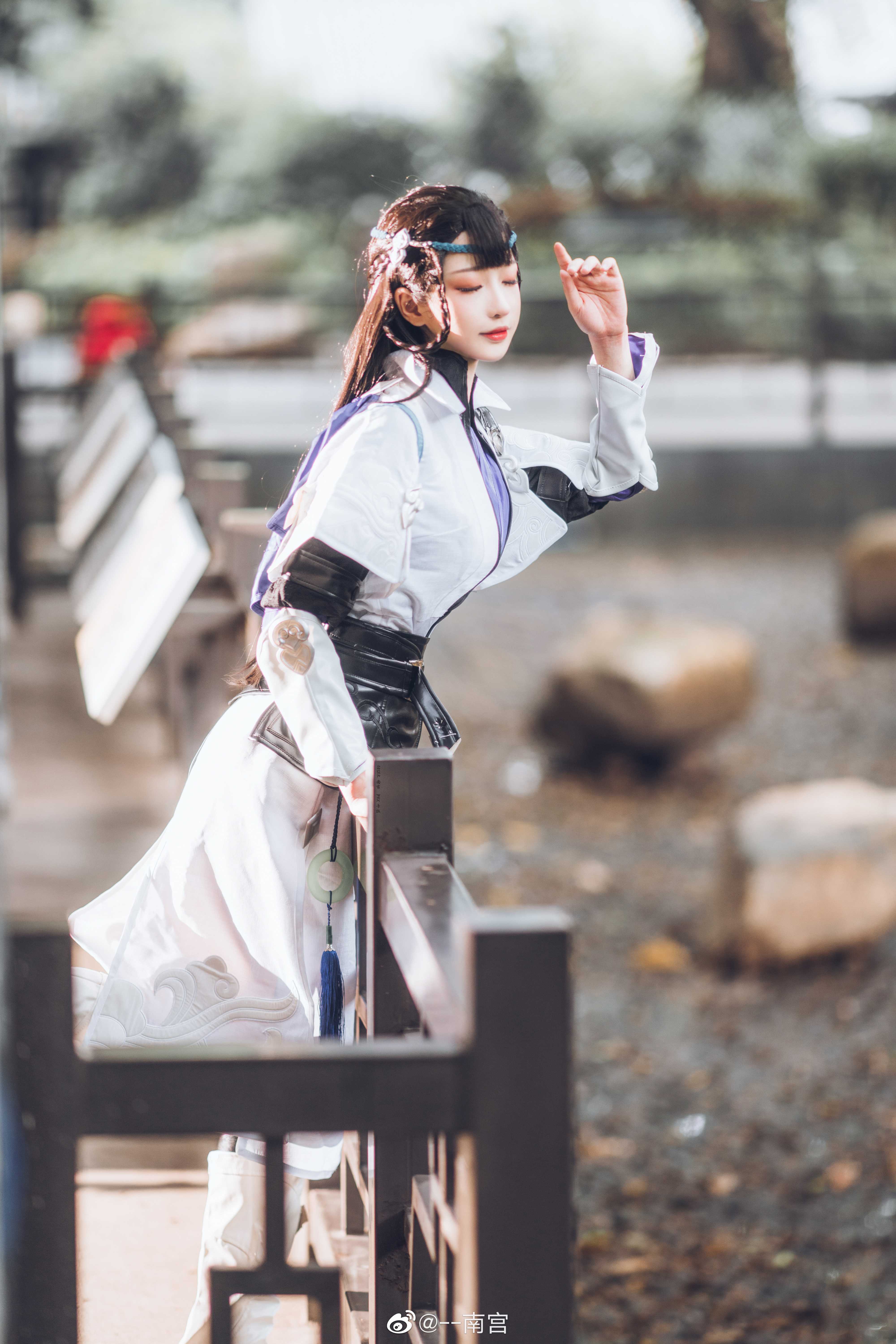 cos |《一梦江湖》awsl!这个华妹又飒又甜,瓜子血条已