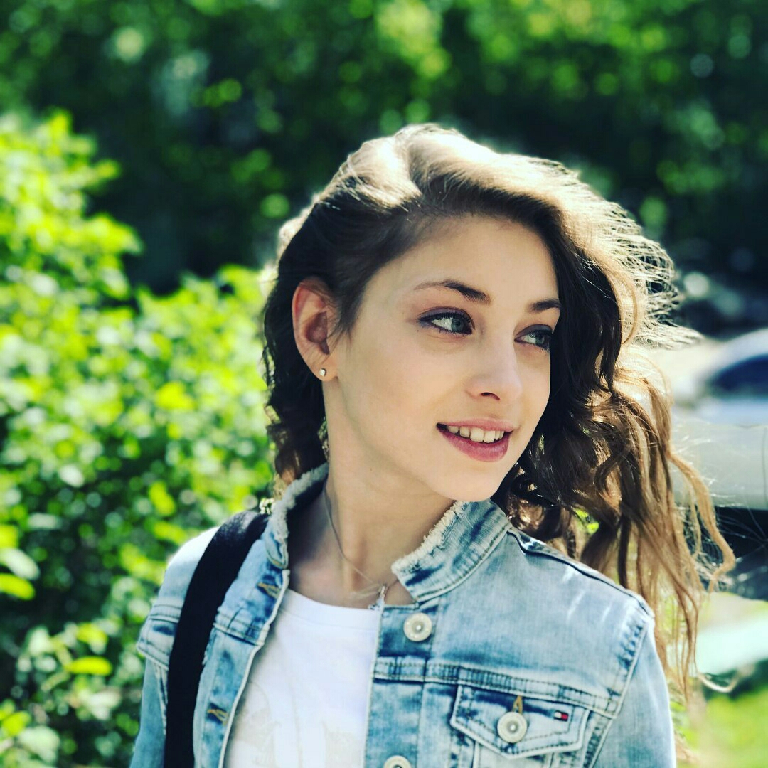 大俄花滑青年组女单小盘点之——高贵冷艳美飞天