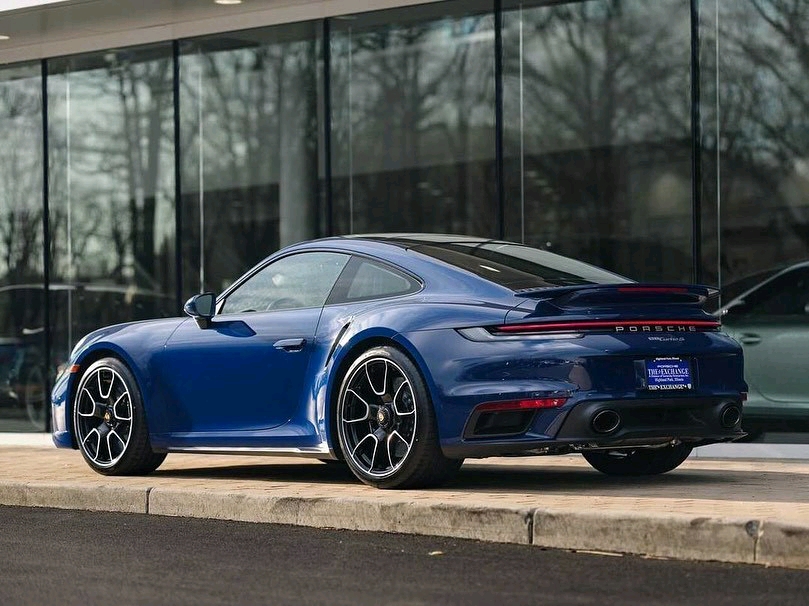 保时捷911 turbo s (992)