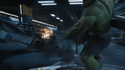 【动作匹配】雷神下腰滑行躲避绿巨人丢过来的飞机翅膀