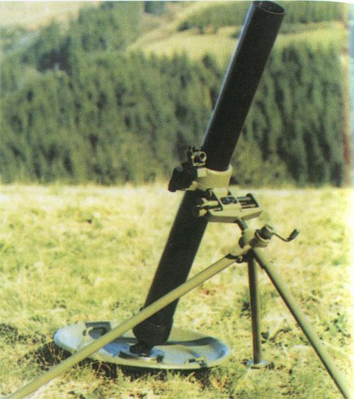 m84 式 120mm 迫击炮