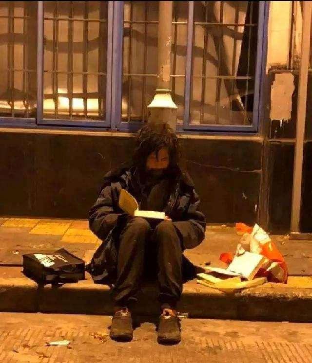 关于"流浪大师"的"是"与"非"