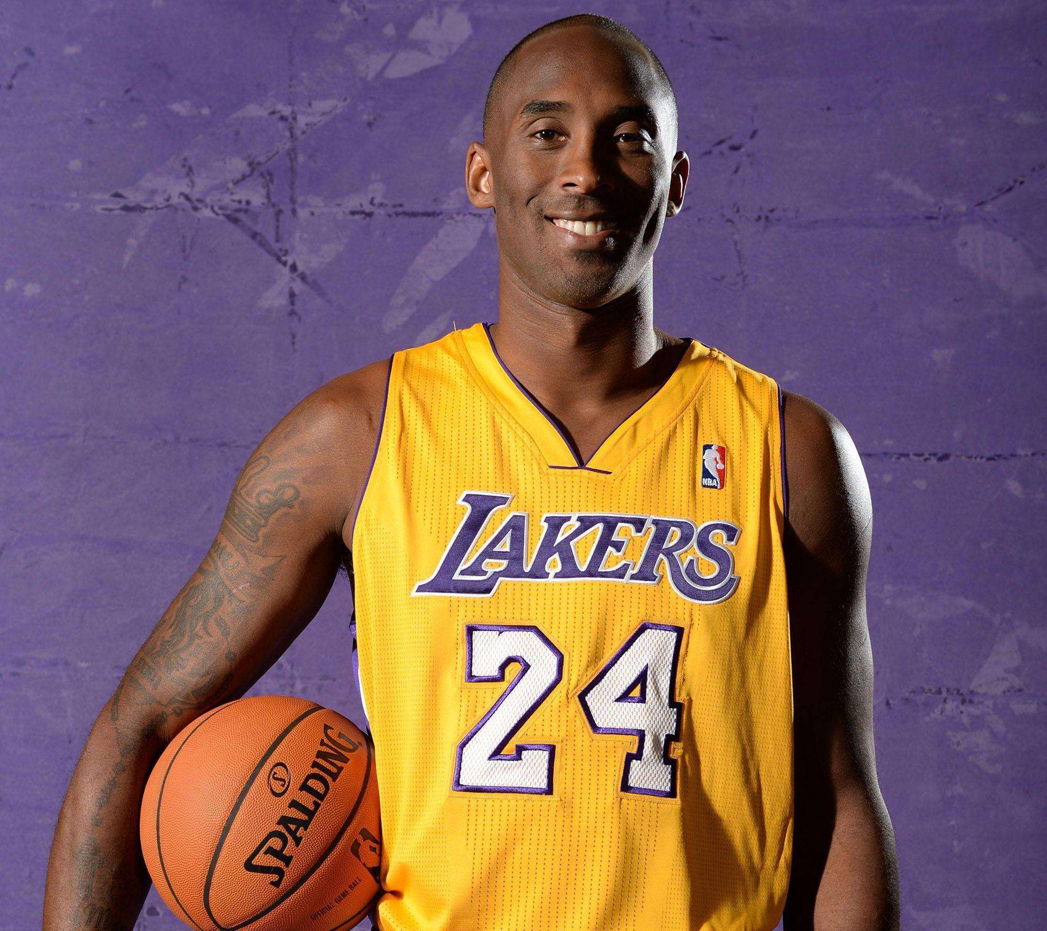 2020年1月26日,前nba洛杉矶湖人队球星科比离开这个世界,在当天上午