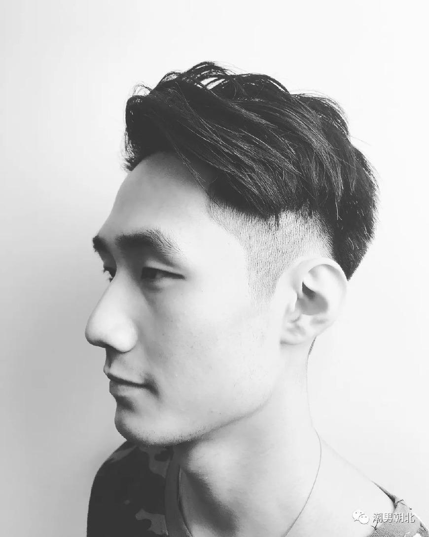 3蓬松背头两边铲