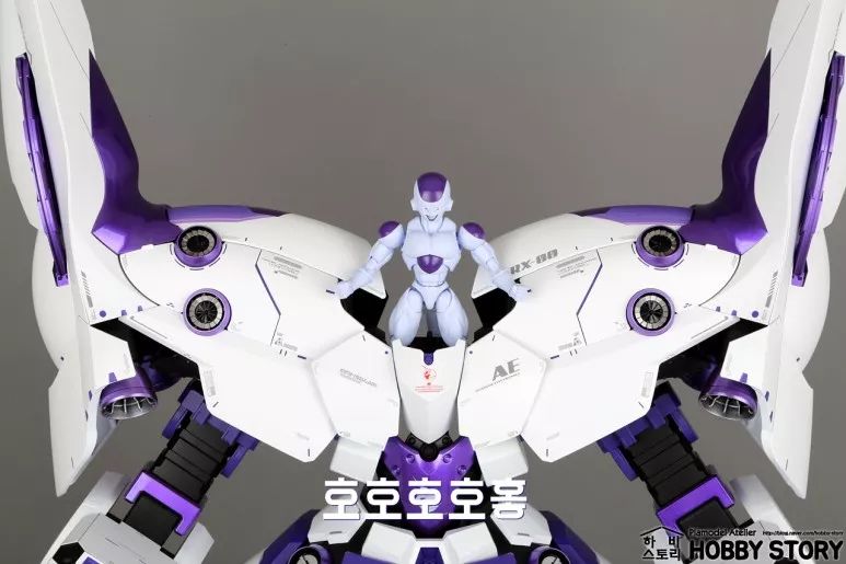 新吉翁号 弗利萨样式-高达模型欣赏