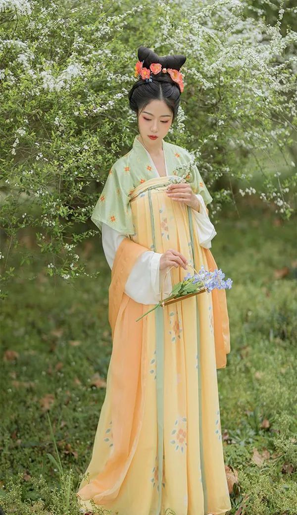 重工白菜汉服穿搭,重工刺绣汉服白菜
