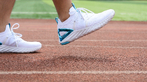 跑鞋黑科技大乱斗q弹感or踩屎感哪个才是跑步的最佳脚感