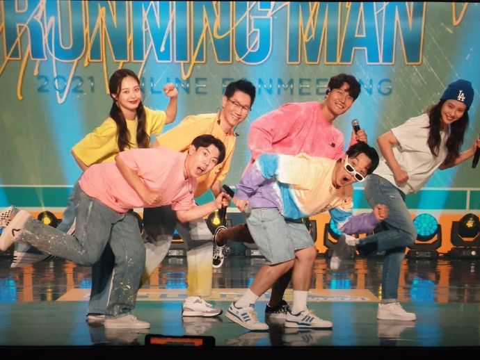 tiktok怎么看直播节目 72bcaadbd1609f4b4cd617246540e90c3c0aa34e.png