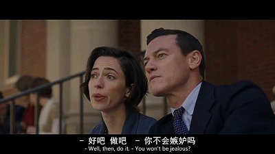 当奥莉芙第一天报到时,就被伊丽莎白给了个下马威.
