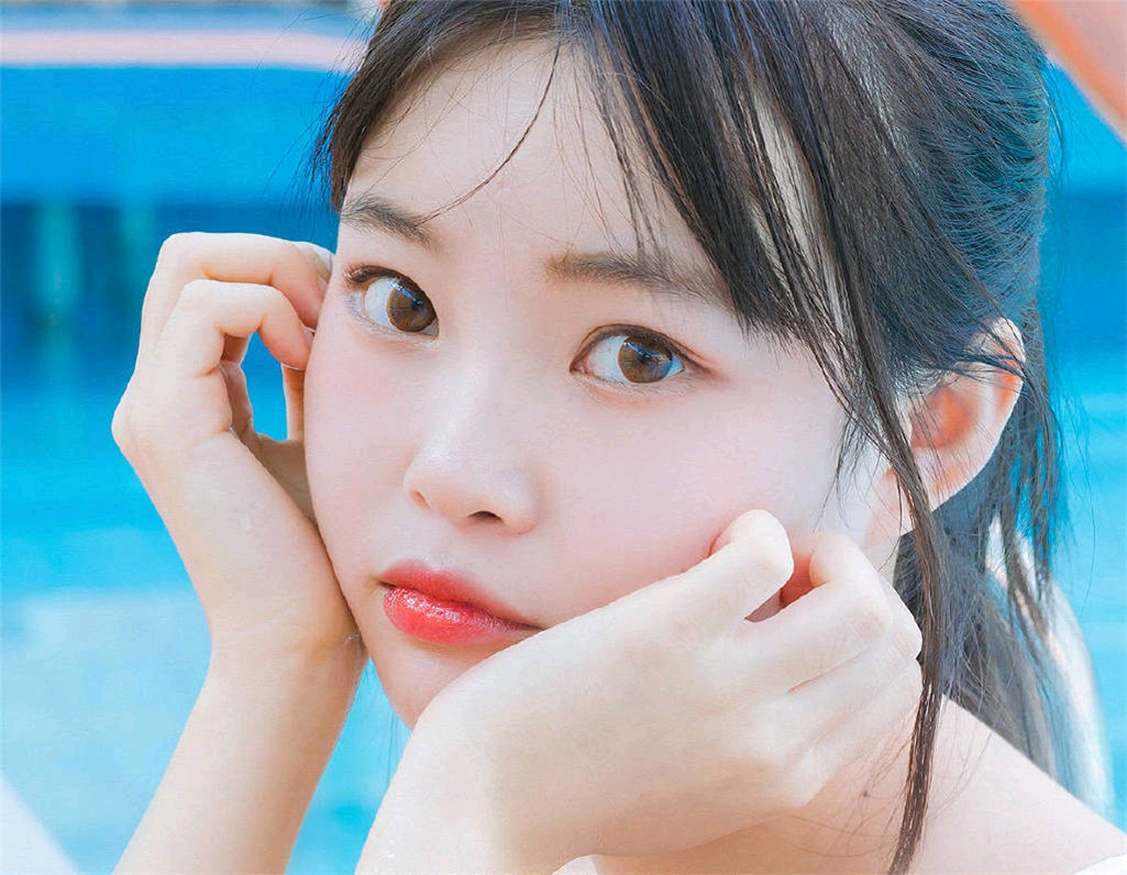 夏日泳衣美女写真
