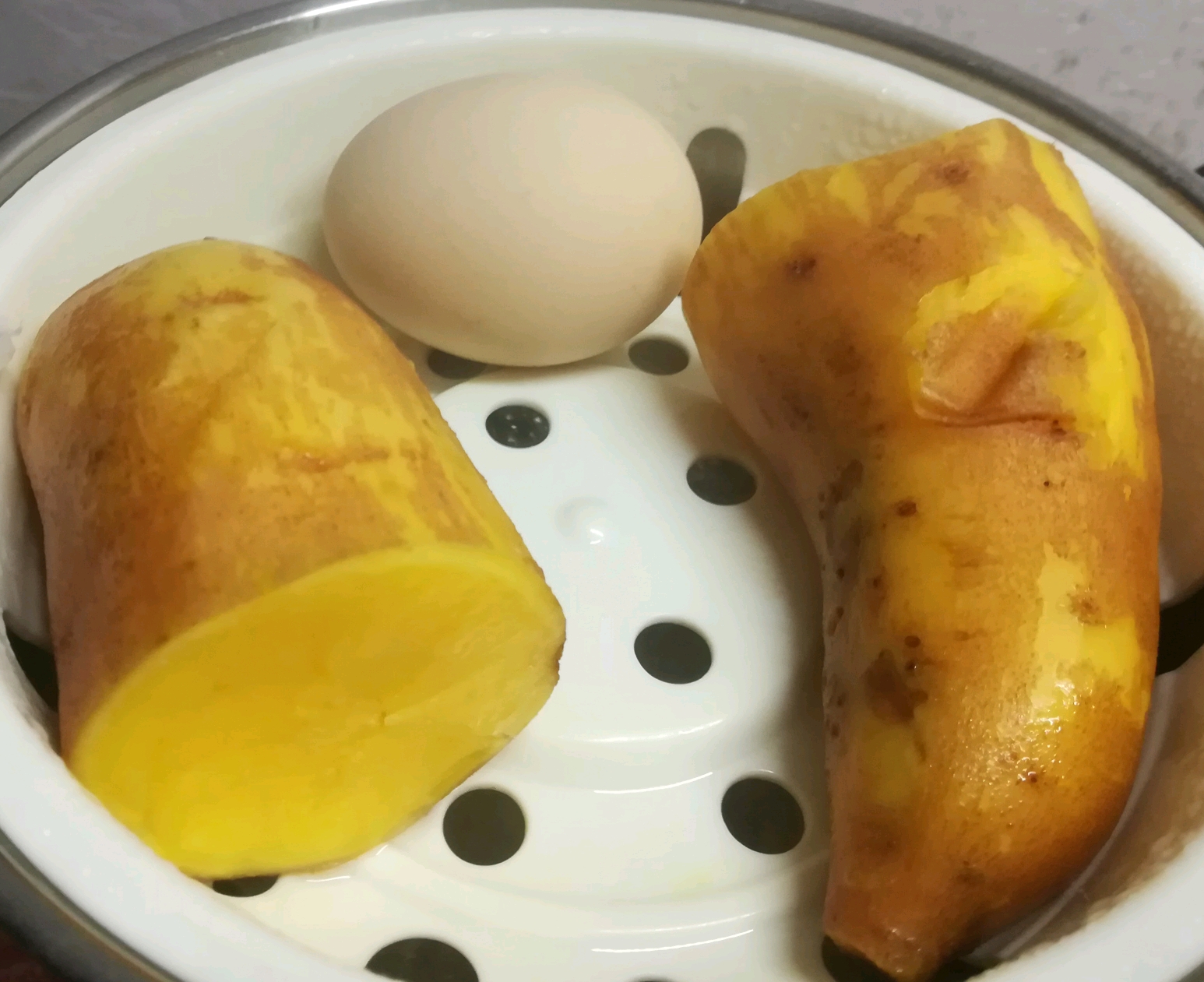 早餐:红薯 鸡蛋