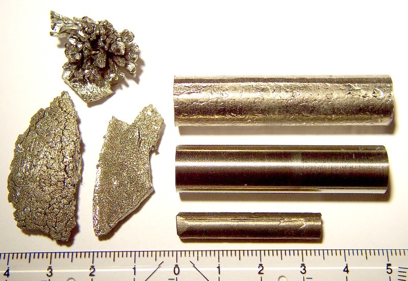 可以制作铝钪合金,用于制造航天器械,水银灯配件;   钇(yttrium)源