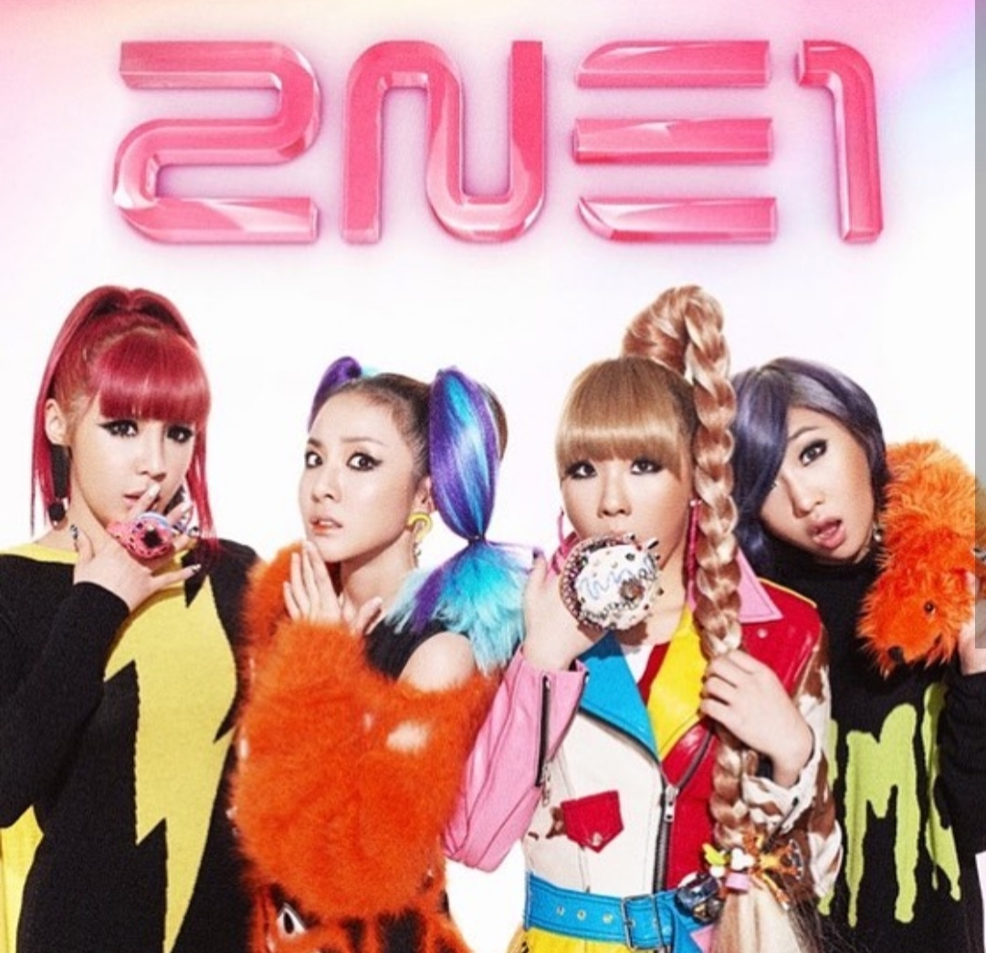 2010年9月9日,2ne1推出专辑《to anyone》.