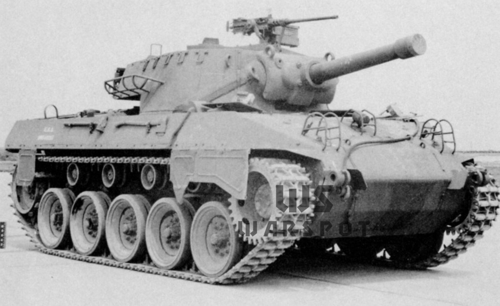 安装在量产地狱猫上的主炮为76mm m1a1,m1a1c或m1a2三种,在谢尔曼的