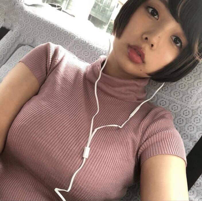 每天分享一个美女——安位薰