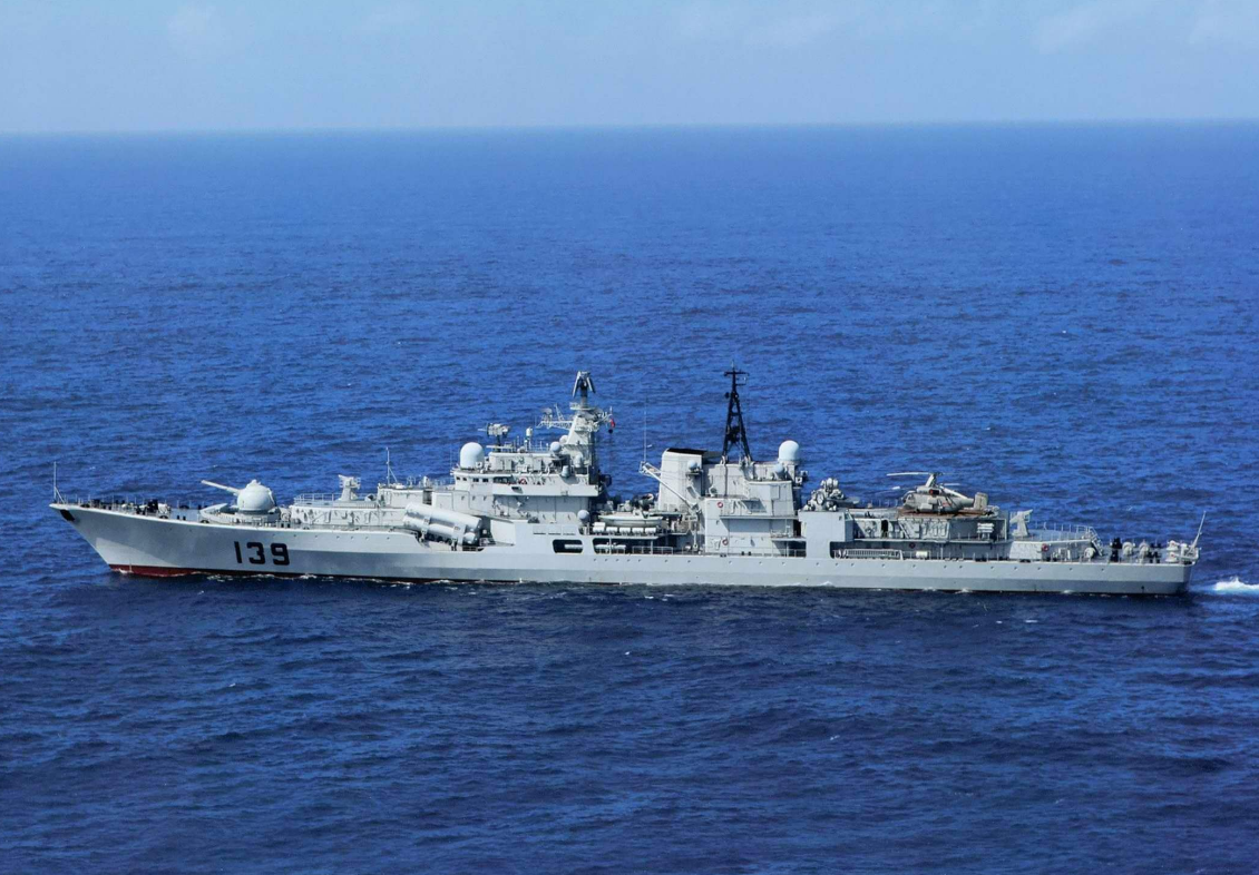 图为中国海军装备的现代级驱逐舰