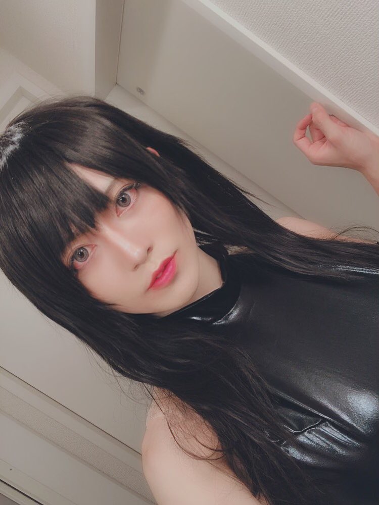 帅气的大姐姐也是男孩子? 御姐风的女装大佬