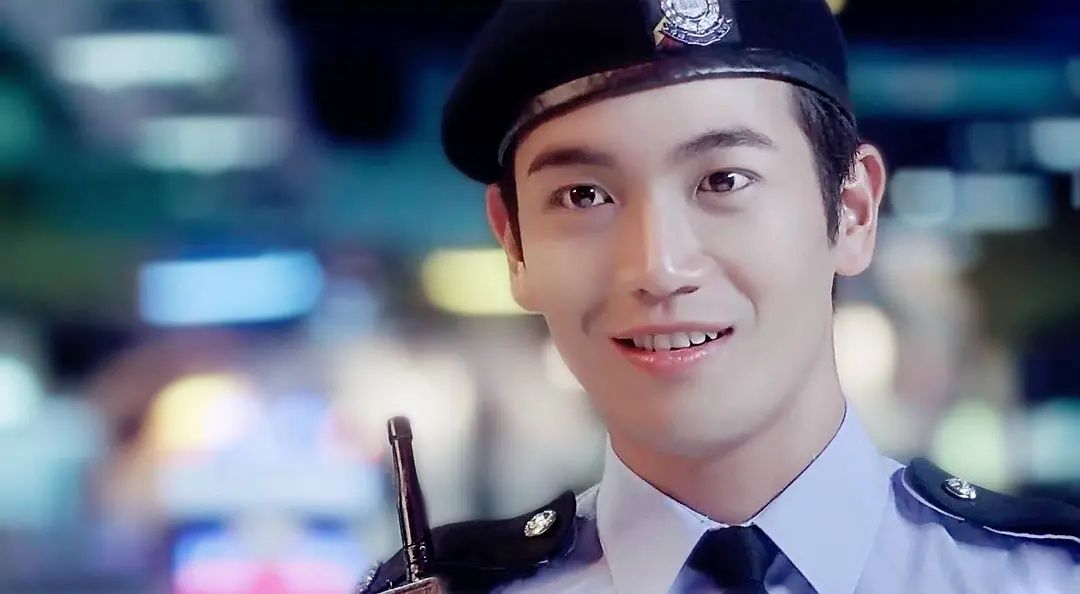 "张智尧,你还没红就老了"