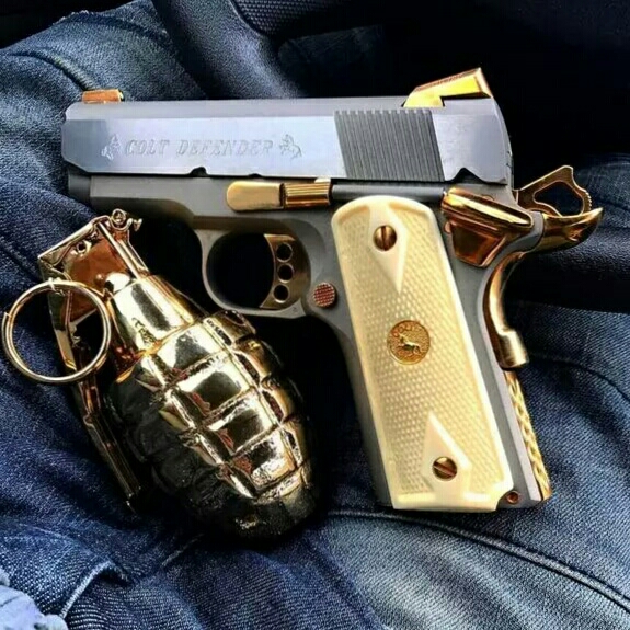 黄金手雷