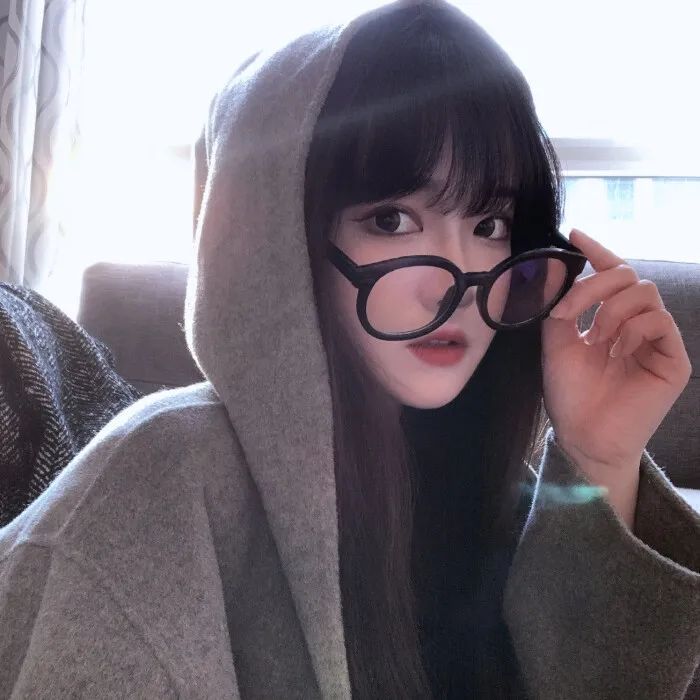 一组超美腻的女生头像请签收