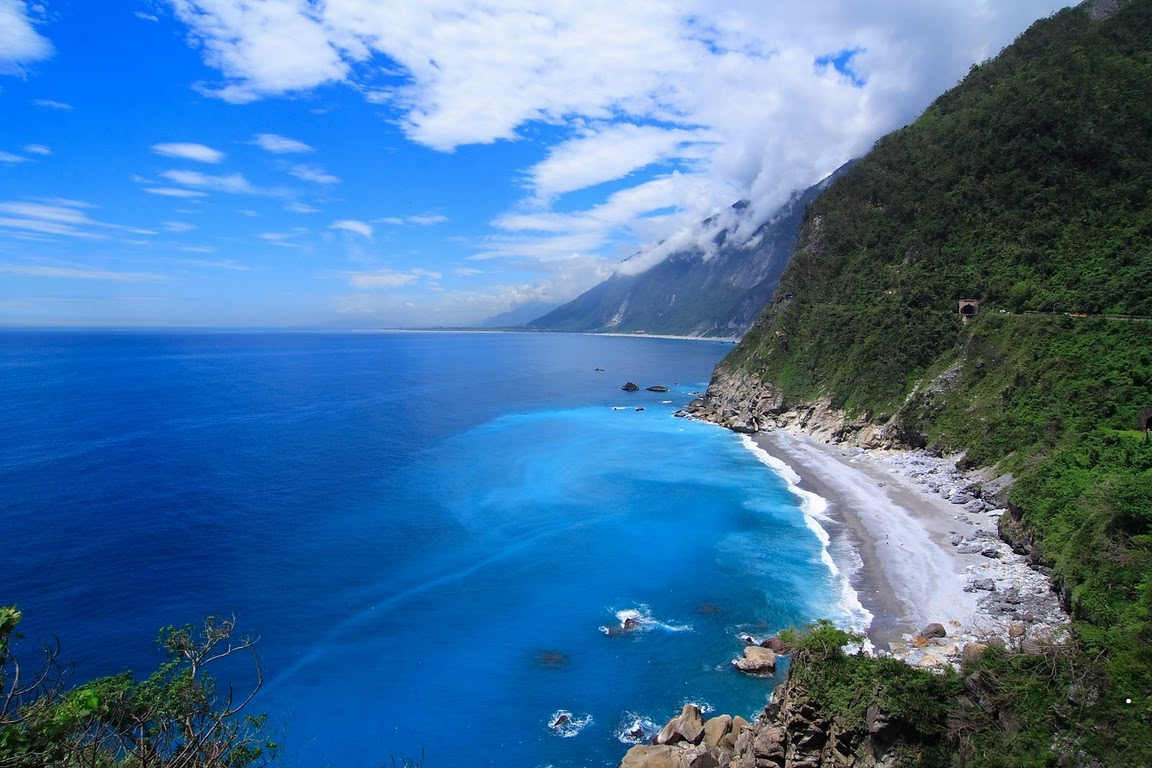 【台湾旅游│花莲】十二处绝美景点行程推荐:云山水梦幻湖,石梯坪