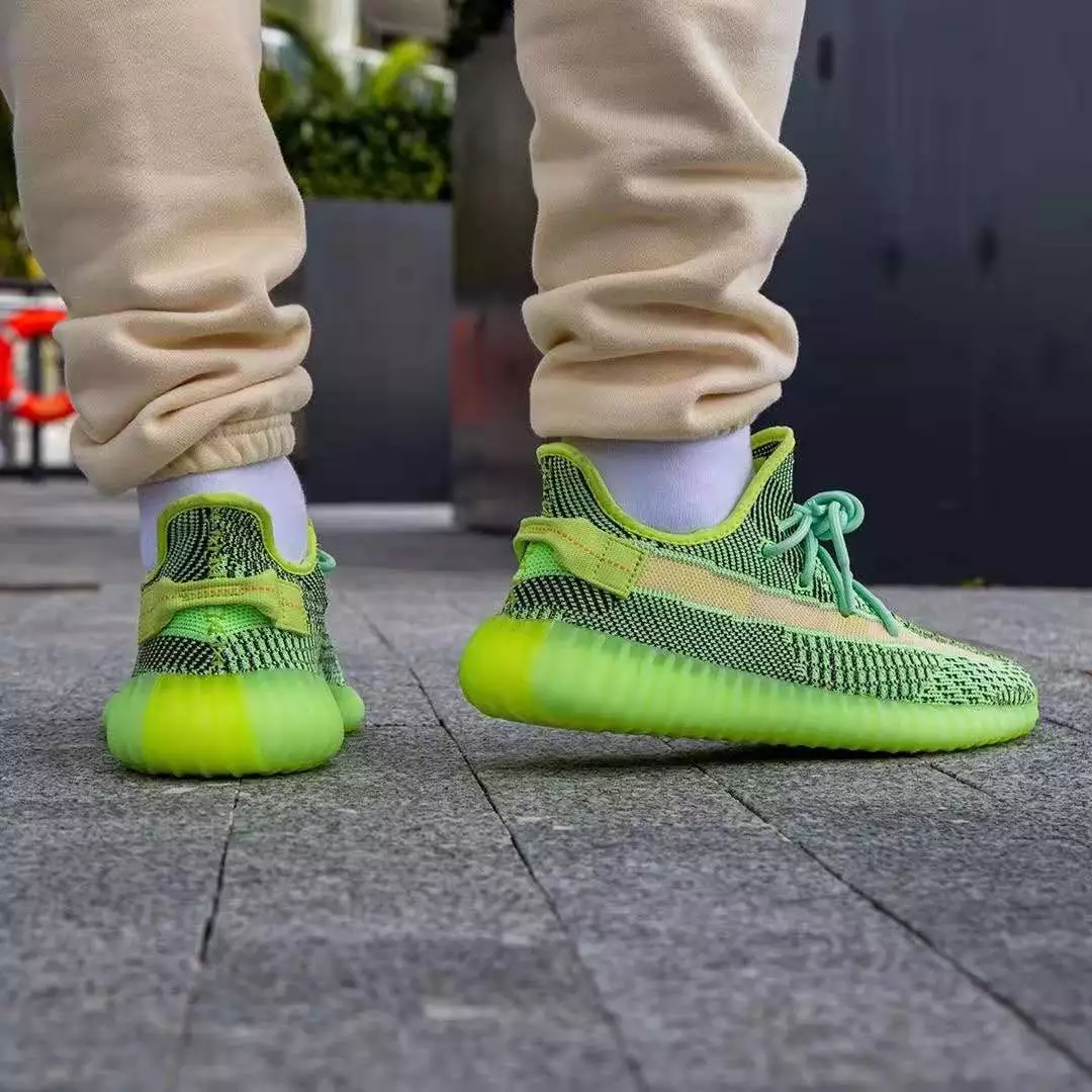 又是绿椰子!yeezy boost 350 v2「yeezreel」