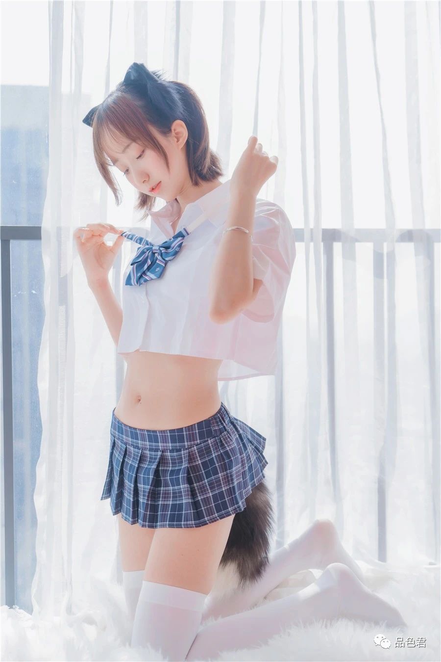 绝对领域美女 猫耳少女 白丝袜jk制服