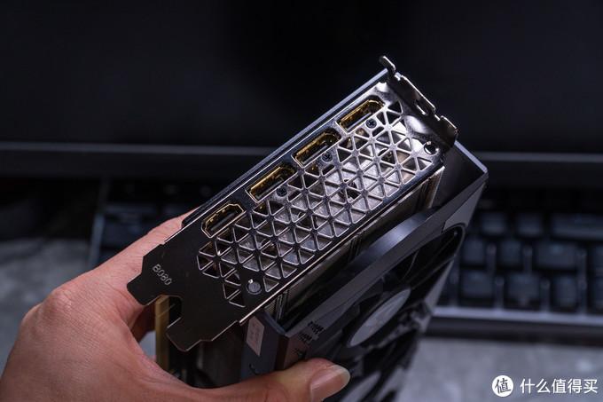 全新品牌?电竞叛客 RTX3070 8GB开箱简测