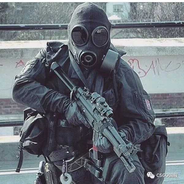 【csgo与现实32】现实里各国ct的装扮与游戏有什么不同?
