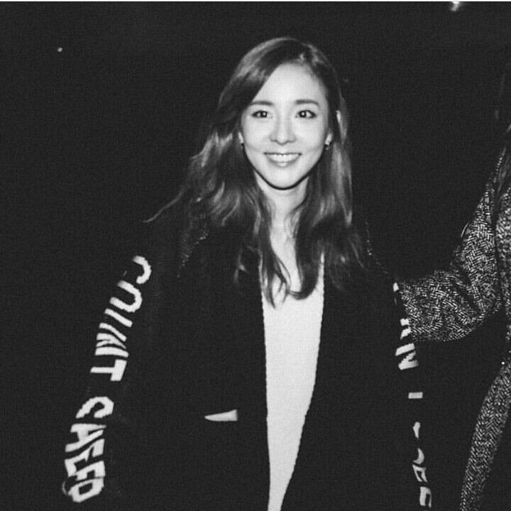 yg神颜发源地·sandra朴山多拉·2ne1