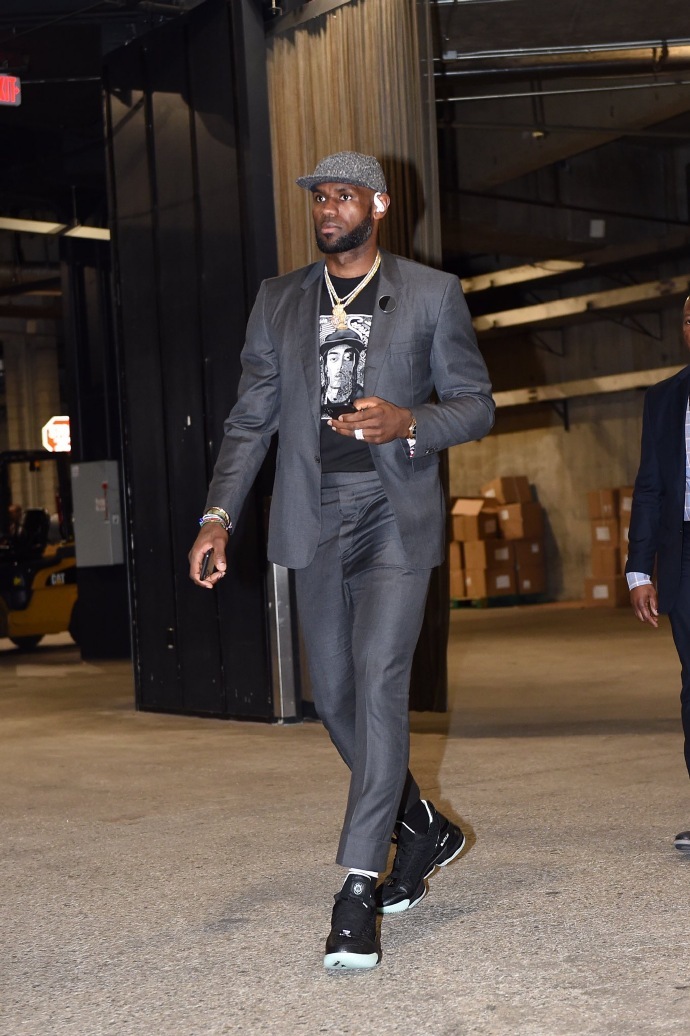 nba今日上脚:字母哥来中国,杜兰特去湖人?