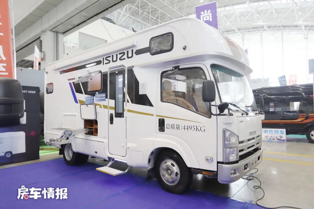 新星五十铃自动挡轻卡房车,配5.