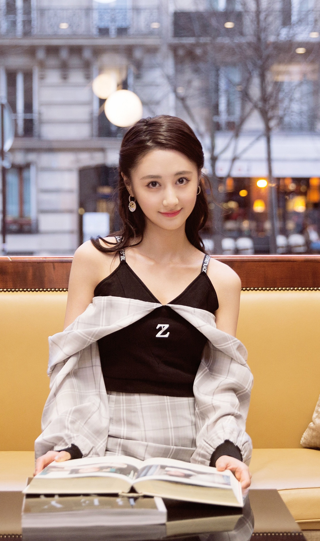 "处女"情结?44岁郭品超官宣恋情,女友马泽涵竟小19岁