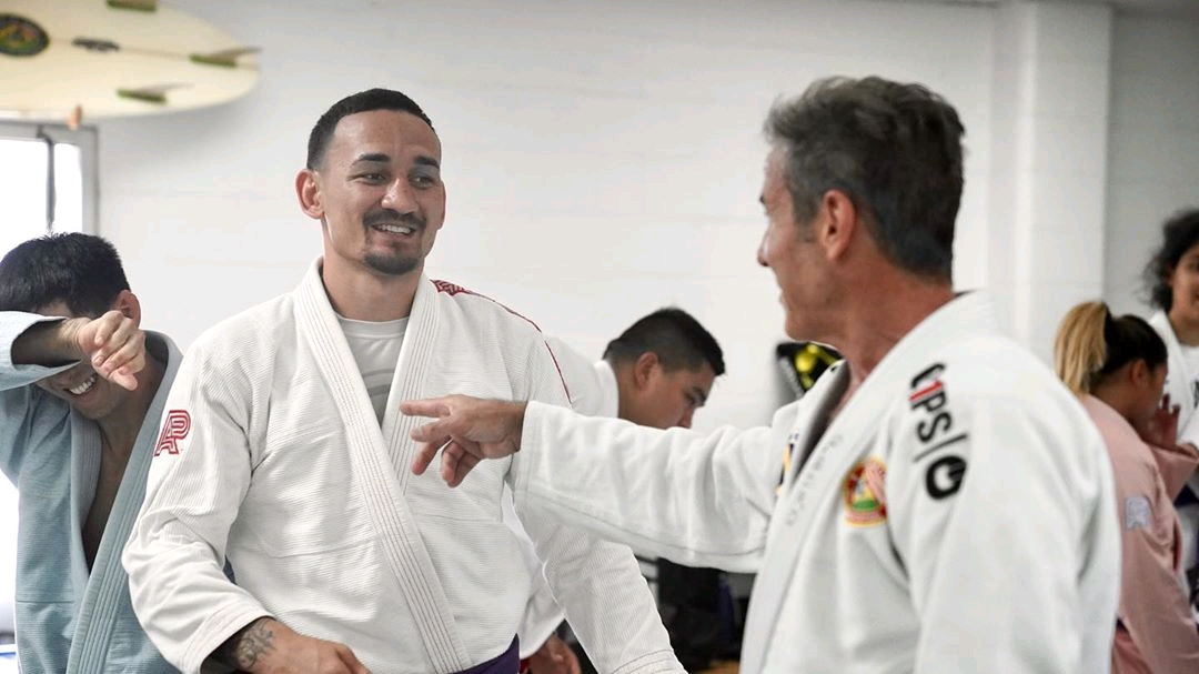 ufc羽量级前冠军天佑马克斯霍洛威ins照片自取